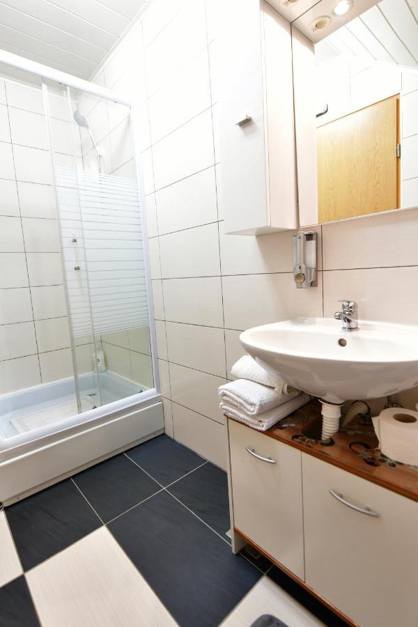 Rooms Toni Seliste Dreznicko Eksteriør billede